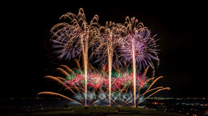 Glanzvolles Feuerwerk zur Halbzeit des Dürkheimer Wurstmarkts