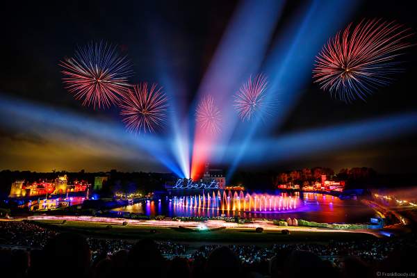 Freizeitpark Puy Du Fou Mit Mega Shows Magazin Seitenstopper